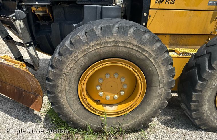 image for item DU9353 2014 Caterpillar 120M2 motor grader