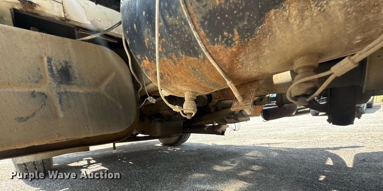 image for item DU9355 1981 International 1854 water truck