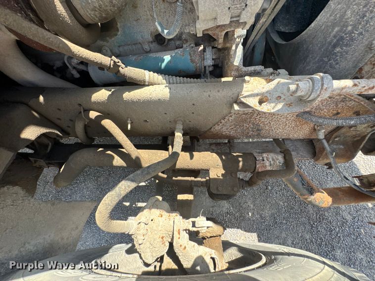 image for item DU9355 1981 International 1854 water truck