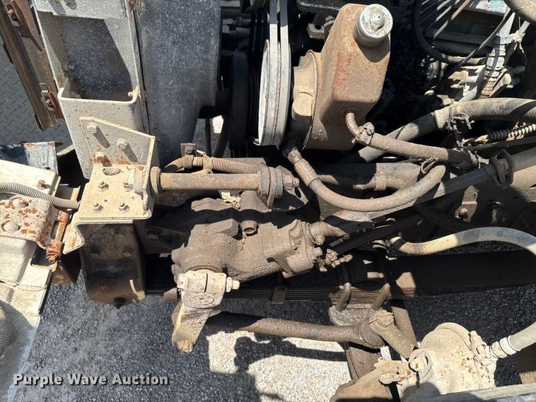 image for item DU9355 1981 International 1854 water truck