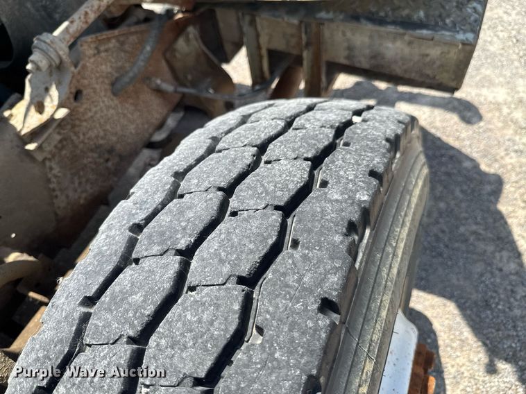 image for item DU9355 1981 International 1854 water truck