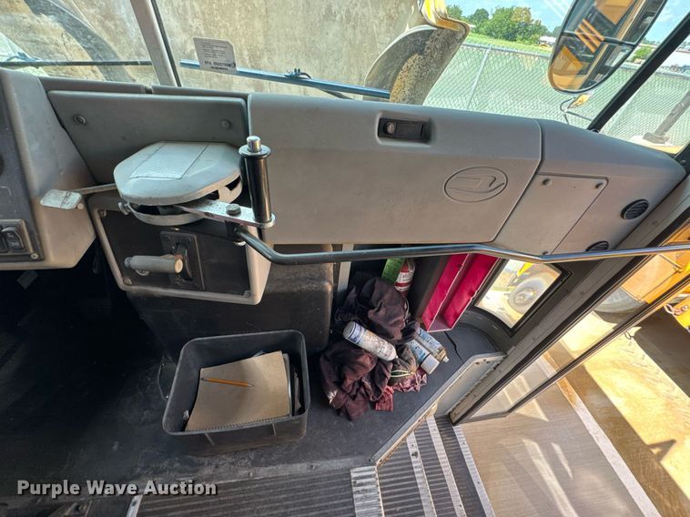 image for item DU9357 2005 Blue Bird Vision school bus