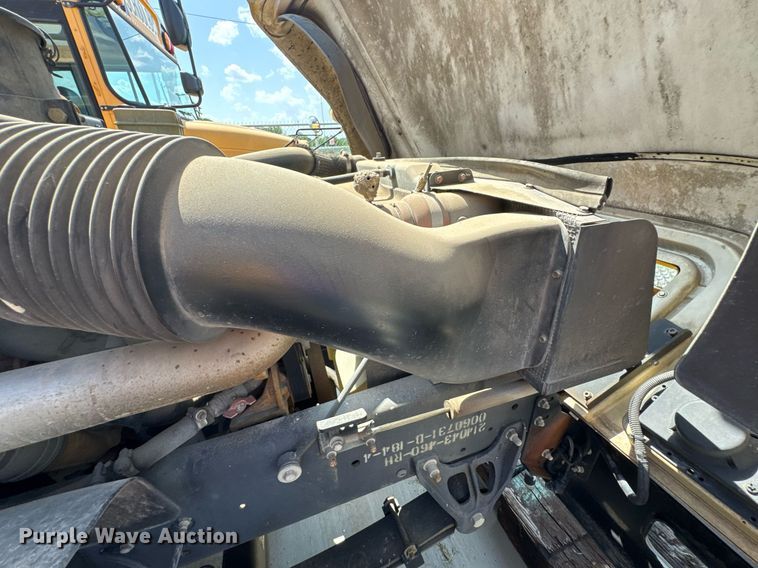 image for item DU9357 2005 Blue Bird Vision school bus