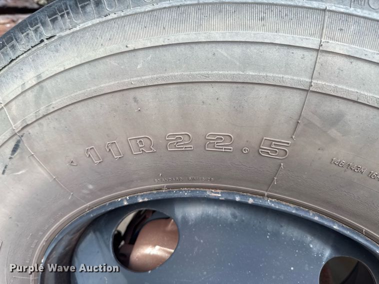 image for item DU9357 2005 Blue Bird Vision school bus