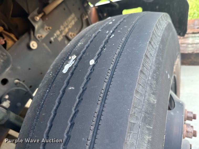 image for item DU9357 2005 Blue Bird Vision school bus