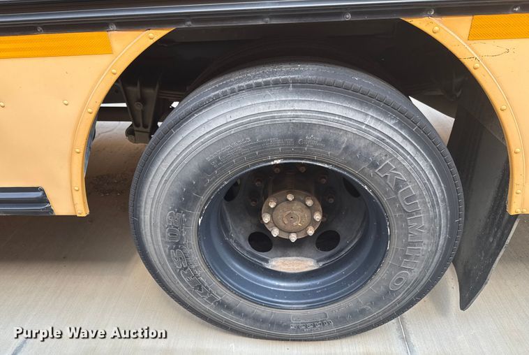 image for item DU9357 2005 Blue Bird Vision school bus