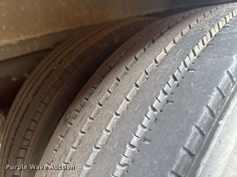 image for item DU9357 2005 Blue Bird Vision school bus