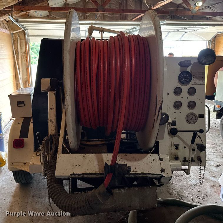 image for item DU9365 2002 Sewer Equipment Co. 747-FR2000 sewer jetter trailer