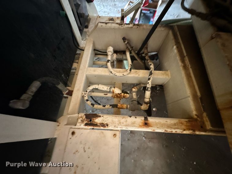 image for item DU9365 2002 Sewer Equipment Co. 747-FR2000 sewer jetter trailer