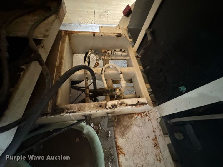 image for item DU9365 2002 Sewer Equipment Co. 747-FR2000 sewer jetter trailer