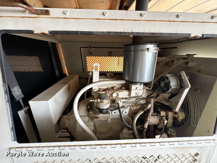 image for item DU9365 2002 Sewer Equipment Co. 747-FR2000 sewer jetter trailer