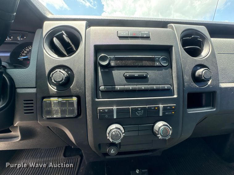 image for item DU9374 2011 Ford F150 XL SuperCrew pickup truck