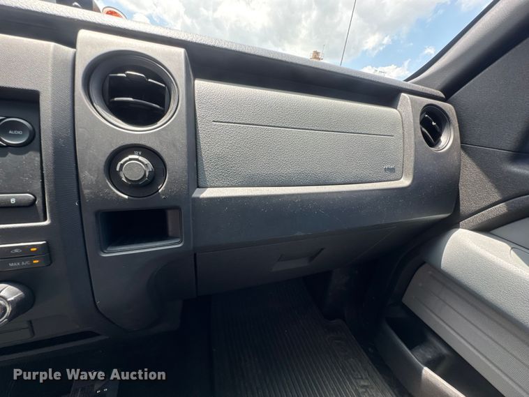 image for item DU9374 2011 Ford F150 XL SuperCrew pickup truck