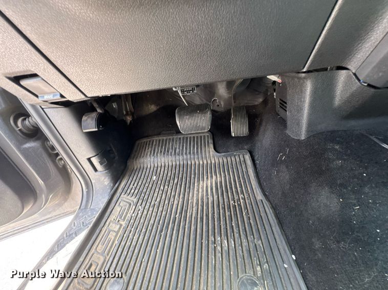 image for item DU9374 2011 Ford F150 XL SuperCrew pickup truck