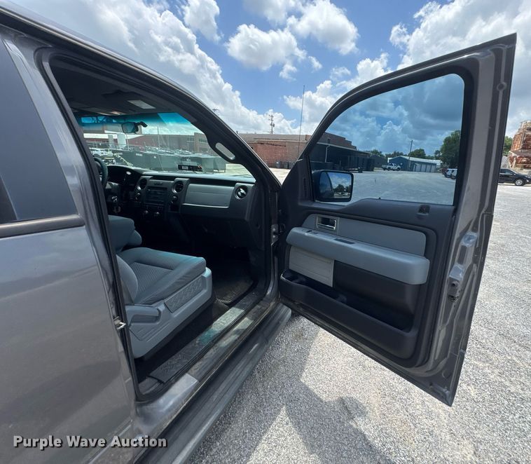 image for item DU9374 2011 Ford F150 XL SuperCrew pickup truck