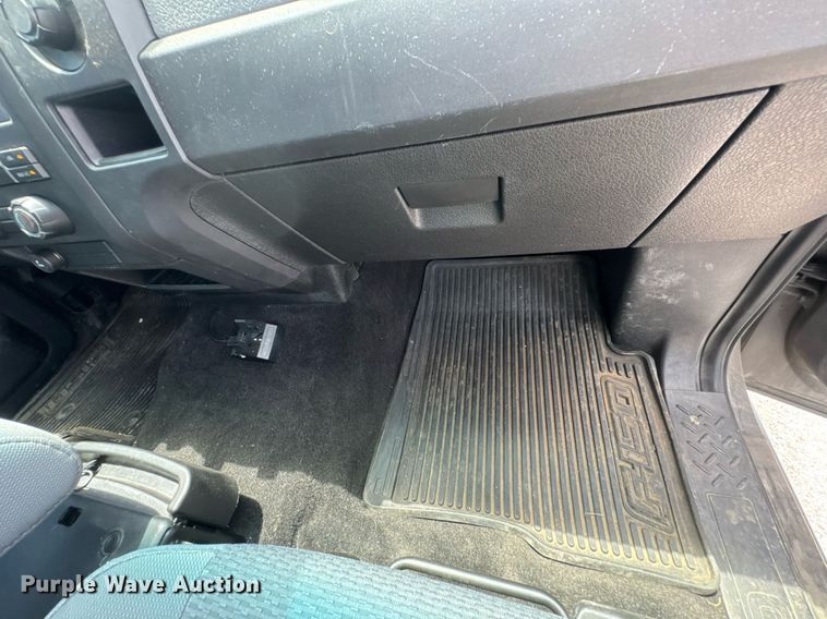 image for item DU9374 2011 Ford F150 XL SuperCrew pickup truck