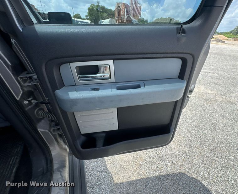 image for item DU9374 2011 Ford F150 XL SuperCrew pickup truck