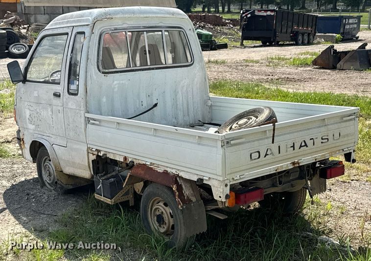 image for item DU9375 1992 Daihatsu 43RO mini truck