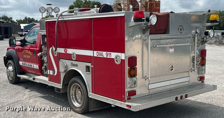image for item DU9376 2006 Ford F550 pumper fire truck