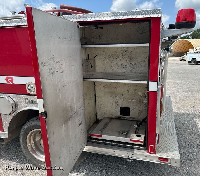 image for item DU9376 2006 Ford F550 pumper fire truck