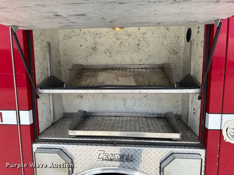 image for item DU9376 2006 Ford F550 pumper fire truck