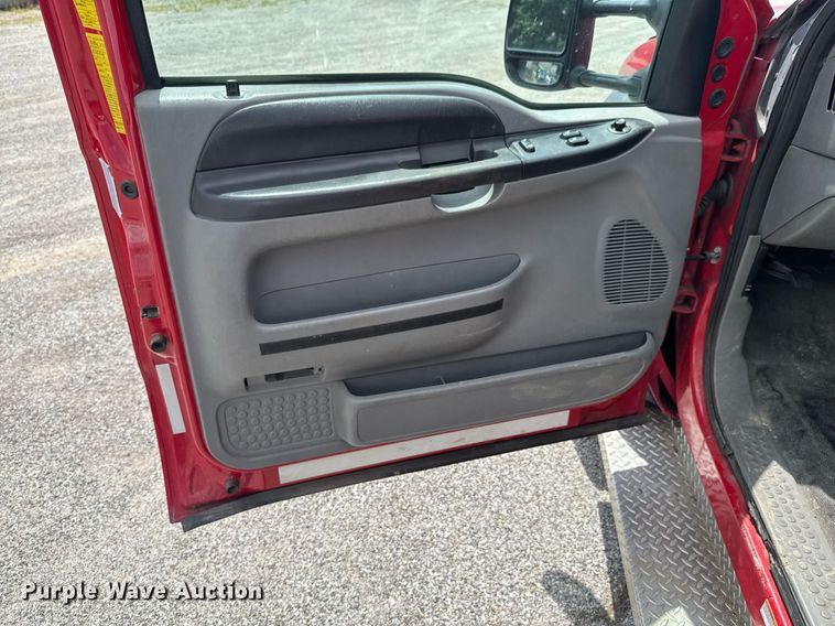 image for item DU9376 2006 Ford F550 pumper fire truck