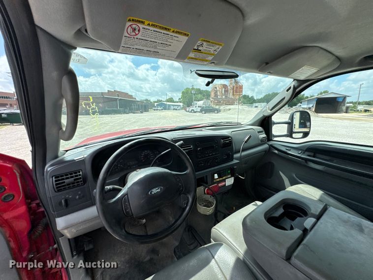 image for item DU9376 2006 Ford F550 pumper fire truck