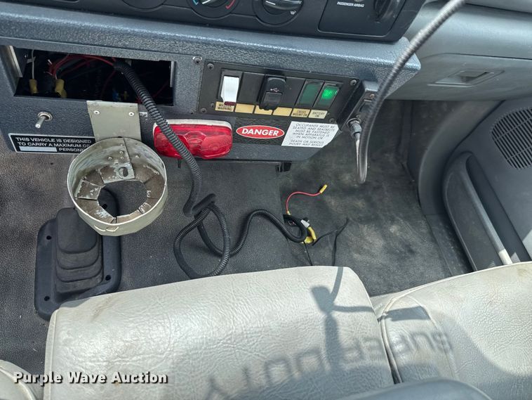 image for item DU9376 2006 Ford F550 pumper fire truck