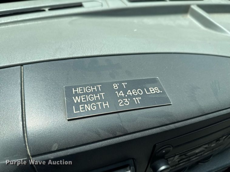 image for item DU9376 2006 Ford F550 pumper fire truck