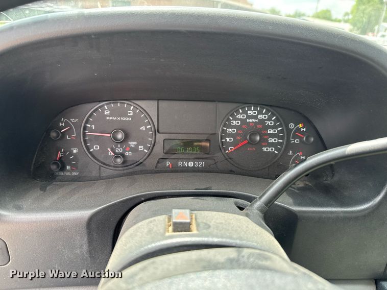 image for item DU9376 2006 Ford F550 pumper fire truck