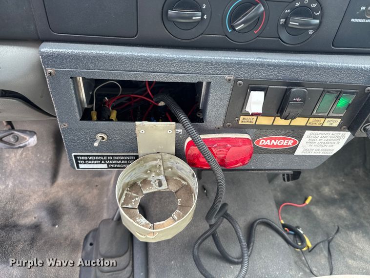 image for item DU9376 2006 Ford F550 pumper fire truck