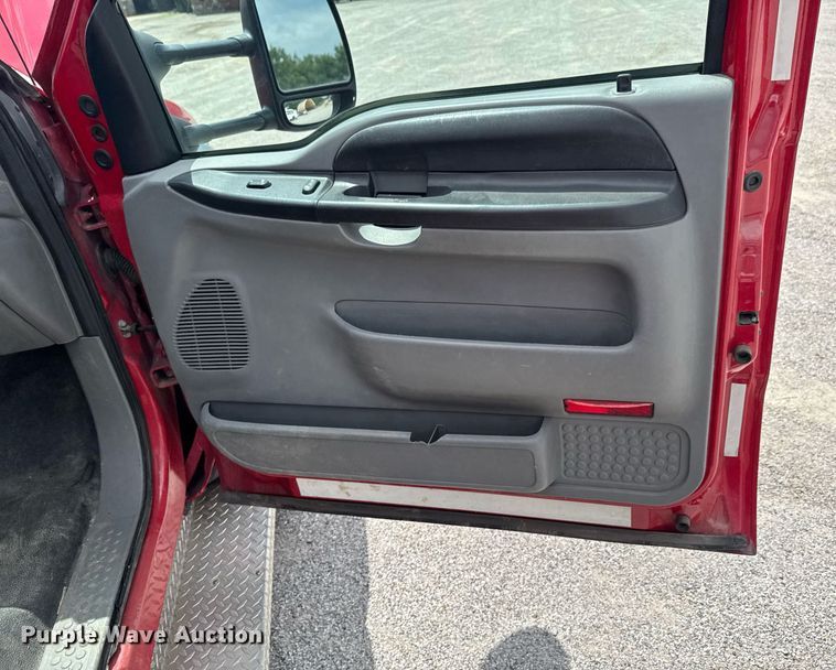 image for item DU9376 2006 Ford F550 pumper fire truck