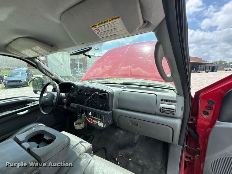 image for item DU9376 2006 Ford F550 pumper fire truck