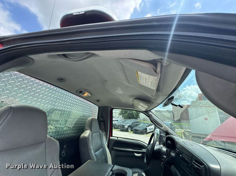 image for item DU9376 2006 Ford F550 pumper fire truck