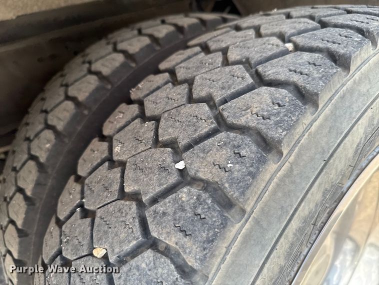 image for item DU9376 2006 Ford F550 pumper fire truck