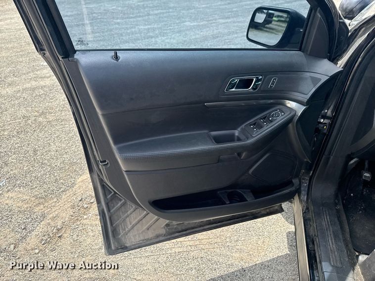 image for item DU9377 2015 Ford Explorer Police Interceptor SUV