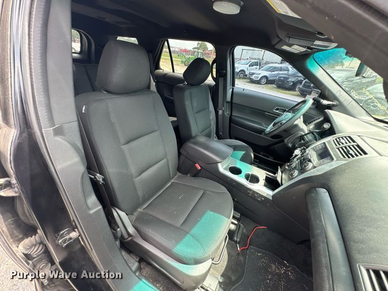 image for item DU9377 2015 Ford Explorer Police Interceptor SUV