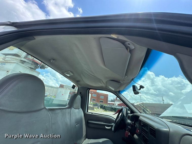 image for item DU9378 1999 Ford F450 Super Duty bucket truck