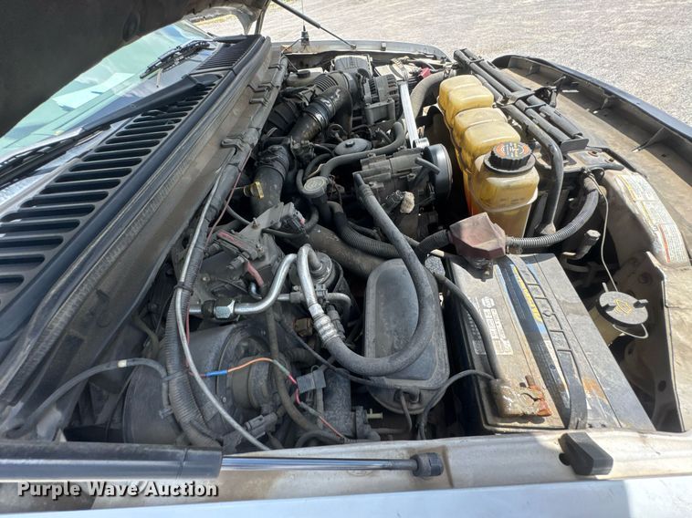 image for item DU9378 1999 Ford F450 Super Duty bucket truck