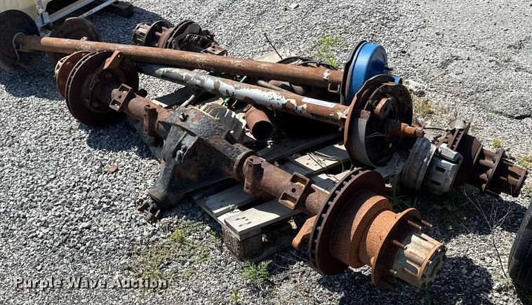 image for item DU9380 (4) truck axles