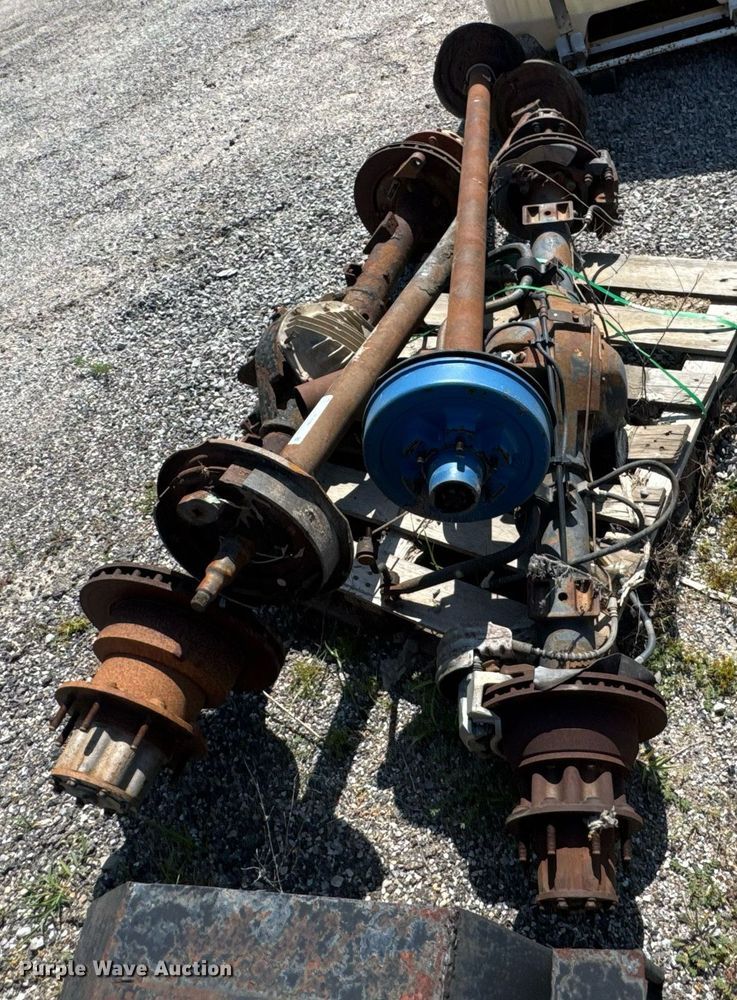 image for item DU9380 (4) truck axles