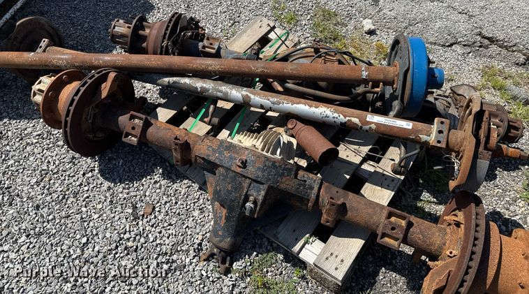 image for item DU9380 (4) truck axles