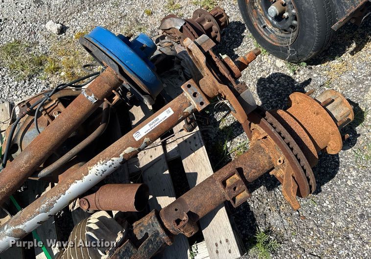 image for item DU9380 (4) truck axles