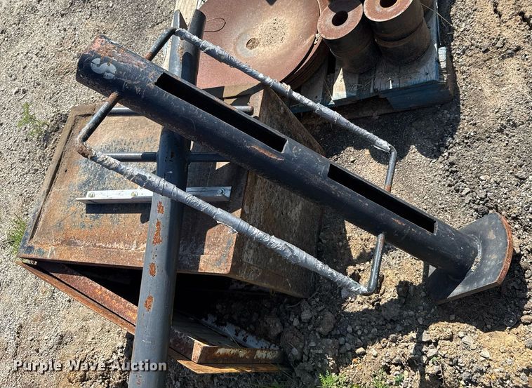 image for item DU9383 Motor grader parts