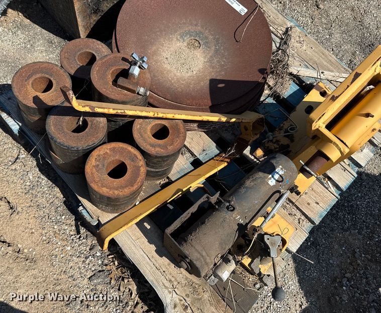 image for item DU9383 Motor grader parts