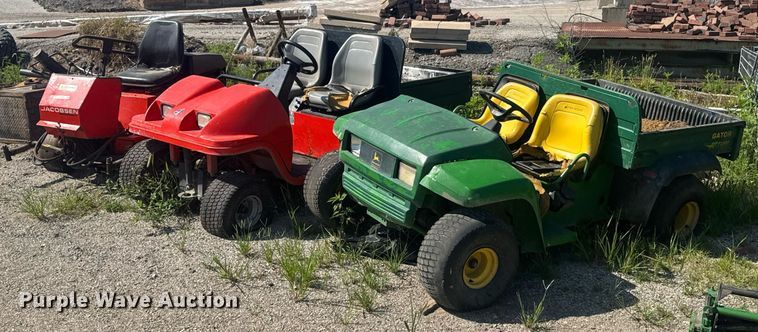 image for item DU9384 John Deere  Gator Turf utility vehicle