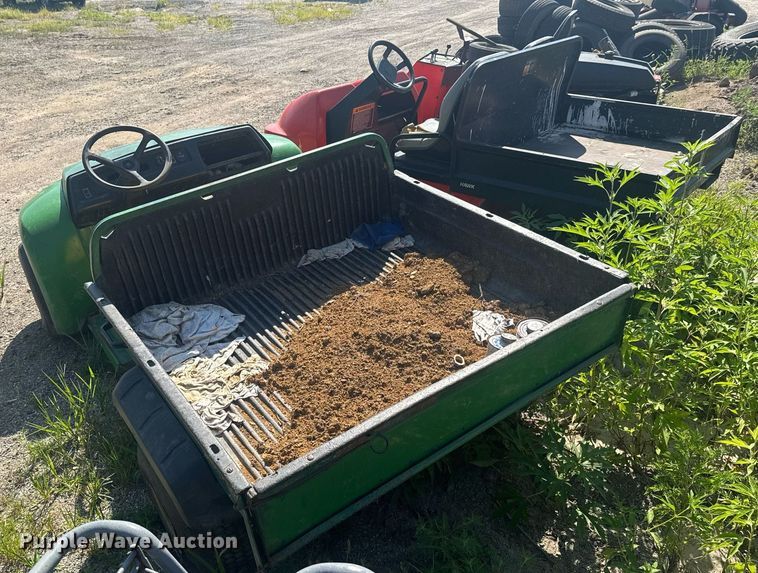 image for item DU9384 John Deere  Gator Turf utility vehicle