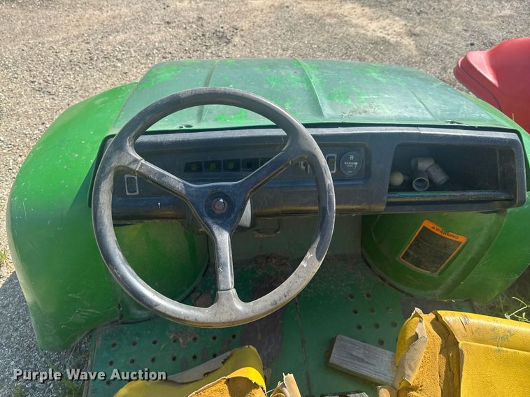 image for item DU9384 John Deere  Gator Turf utility vehicle