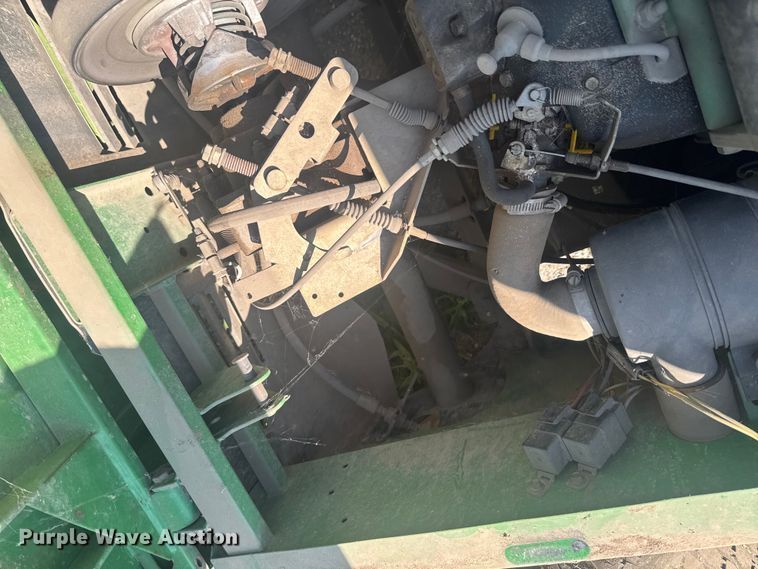 image for item DU9384 John Deere  Gator Turf utility vehicle