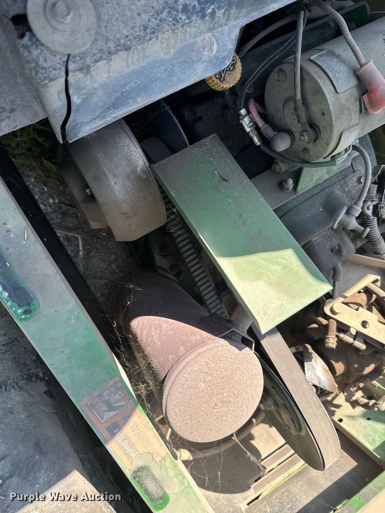 image for item DU9384 John Deere  Gator Turf utility vehicle